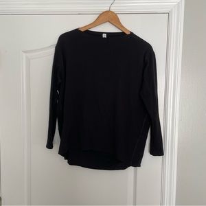 lululemon athletica Long Sleeve Top - Size 6
